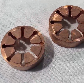 Advanced Vacuum Brazing of Graphite to Purple Copper(T2)