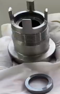 Vacuum Brazing of Tungsten Steel with Stainless Steel